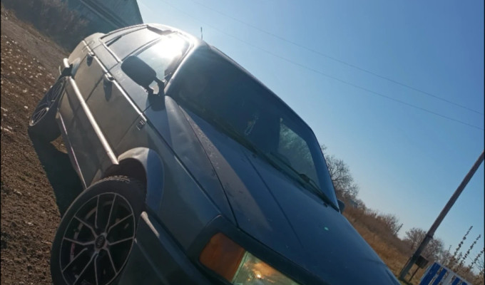 Volkswagen Passat 1990 года