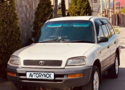 Toyota RAV4 1996 года