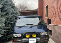 Mitsubishi Delica 1995 года