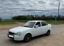ВАЗ (Lada) Priora 2013 года