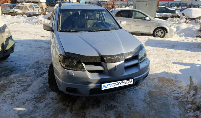 Mitsubishi Outlander 2004 года