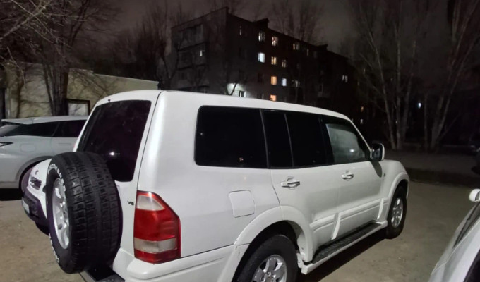 Mitsubishi Pajero 2005 года