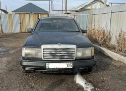 Mercedes-Benz E-Класс 1992 года