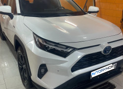 Toyota RAV4 2024 года