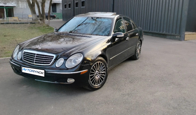 Mercedes-Benz E-Класс 2002 года