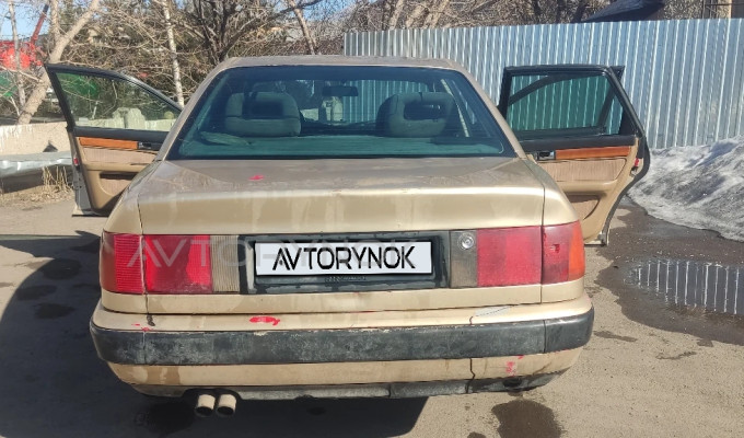Audi 100 1992 года