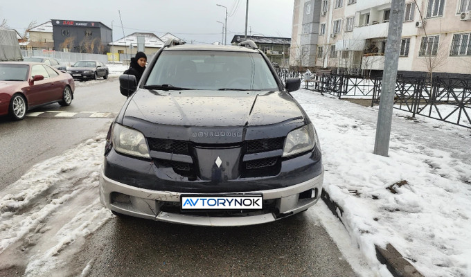 Mitsubishi Outlander 2003 года