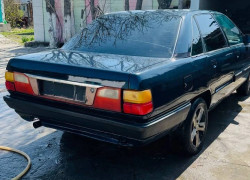 Audi 100 1988 года