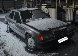 Mercedes-Benz E-Класс 1989 года