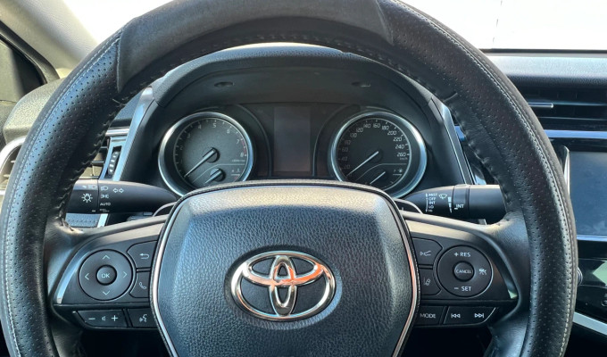 Toyota Camry 2018 года