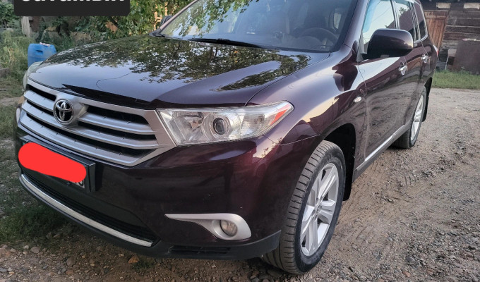 Toyota Highlander 2011 года