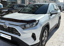 Toyota RAV4 2021 года