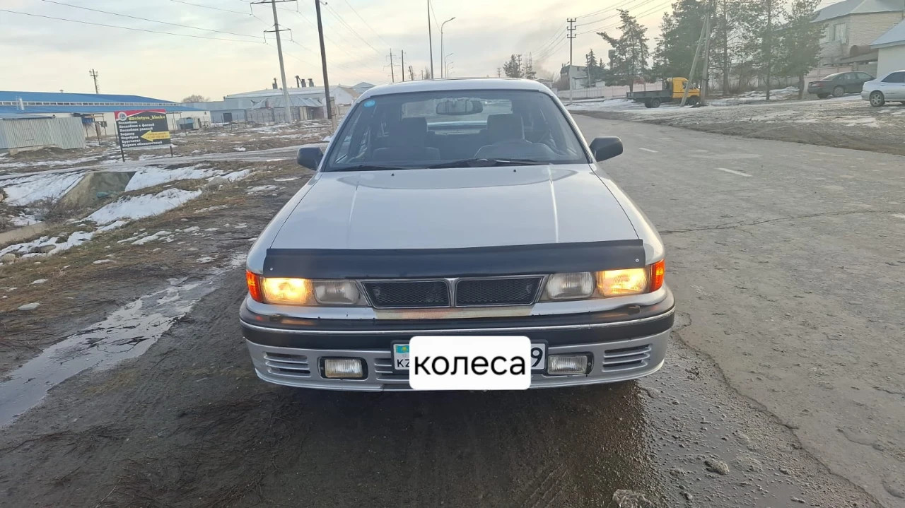 Mitsubishi Galant, 1989