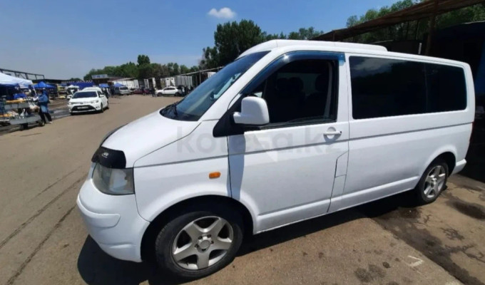 Volkswagen Transporter 2005 года