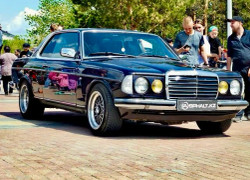 Mercedes-Benz E-Класс 1983 года
