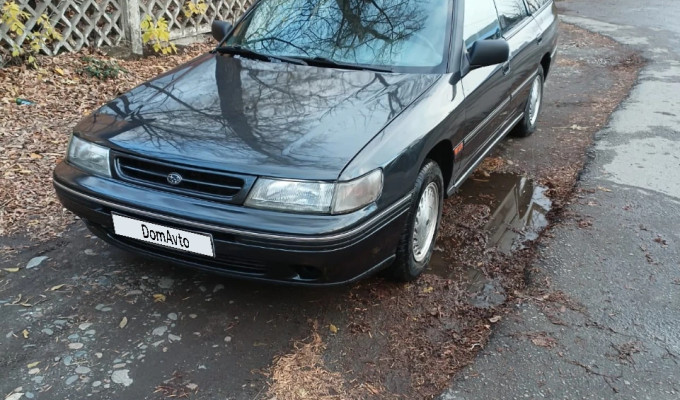 Subaru Legacy 1993 года