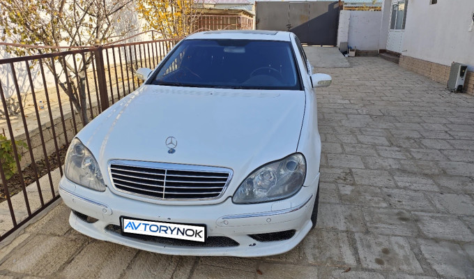 Mercedes-Benz S-Класс 2000 года