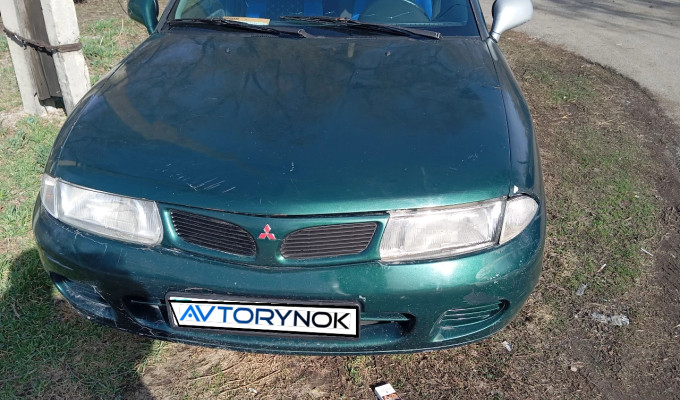 Mitsubishi Carisma 1999 года
