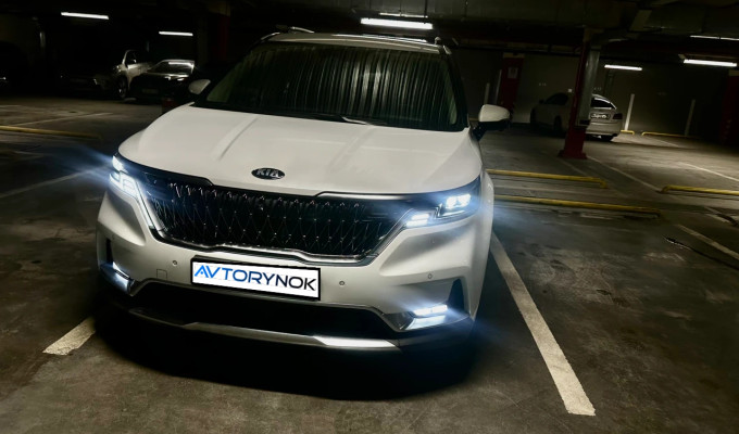 Kia Carnival 2021 года
