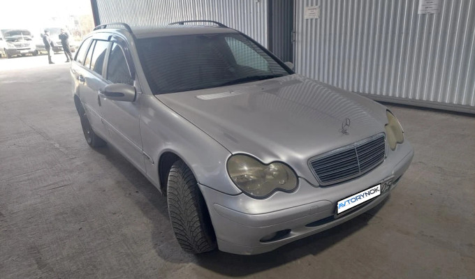 Mercedes-Benz C-Класс 2001 года