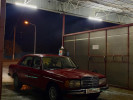 Mercedes-Benz E-Класс 1982 года