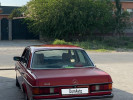 Mercedes-Benz E-Класс 1982 года