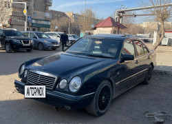 Mercedes-Benz E-Класс 1996 года