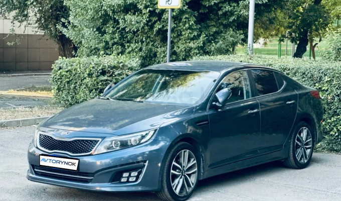 Kia K5 2013 года