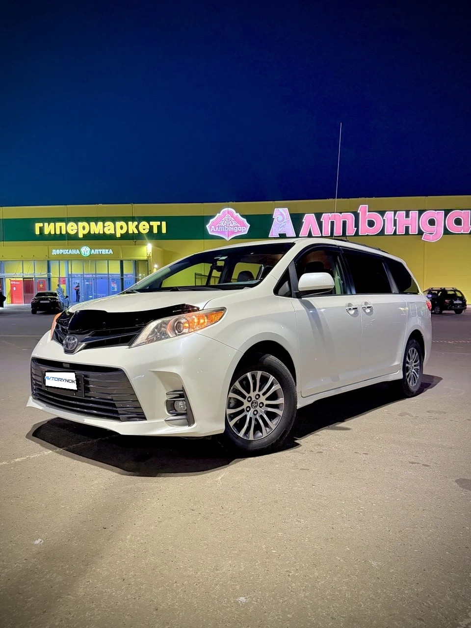 Toyota Sienna, 2018