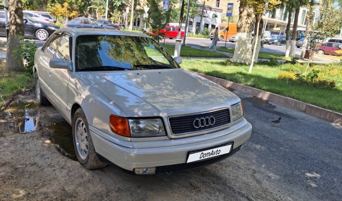 Audi 100 1994 года