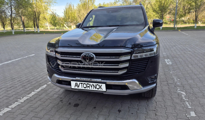 Toyota Land Cruiser 2024 года