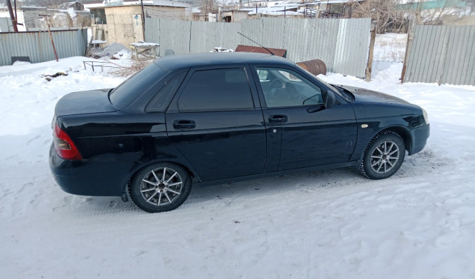 ВАЗ (Lada) Priora 2013 года