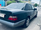Mercedes-Benz E-Класс 1993 года