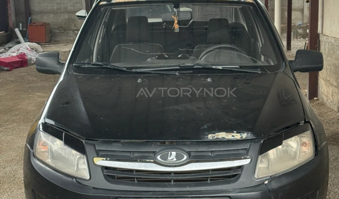 ВАЗ (Lada) Granta 2013 года