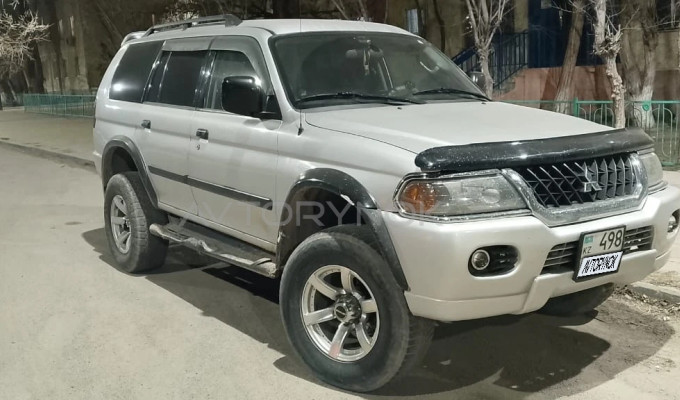 Mitsubishi Montero Sport 2003 года