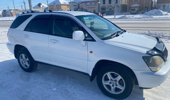 Toyota Harrier 1998 года