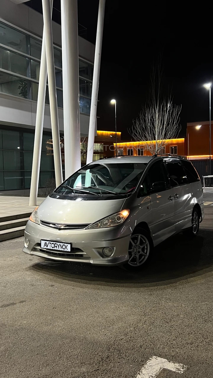 Toyota Previa, 2002