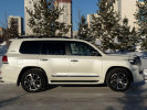 Toyota Land Cruiser 2021 года