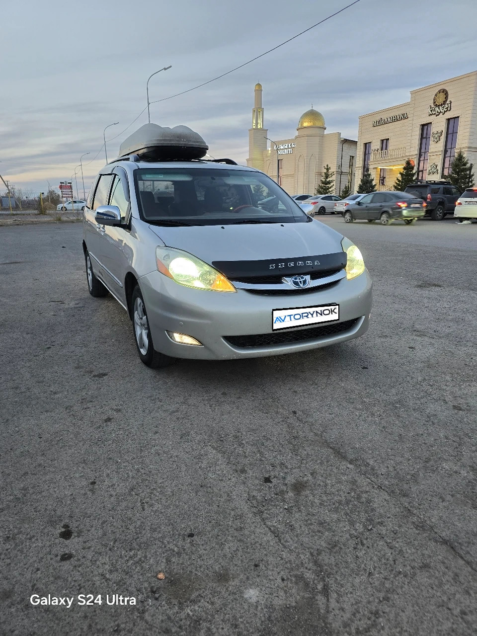 Toyota Sienna, 2006