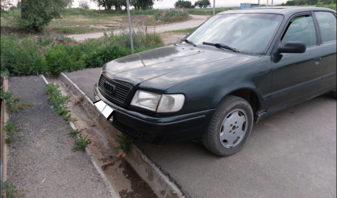 Audi 100 1993 года