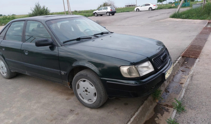 Audi 100 1993 года