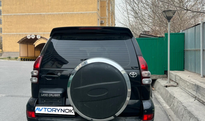 Toyota Land Cruiser Prado 2005 года