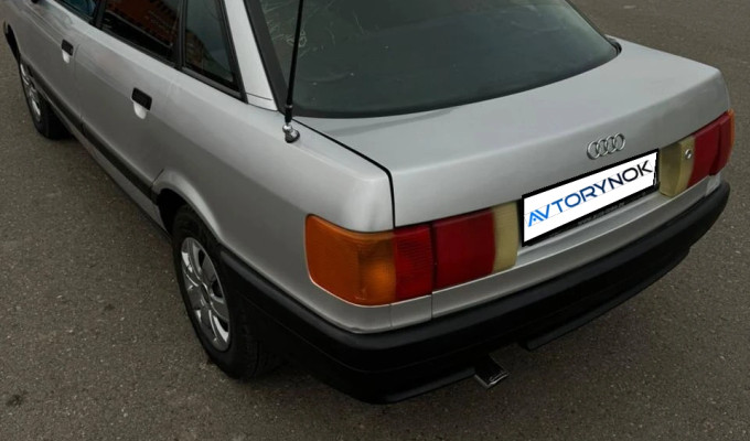 Audi 80 1990 года