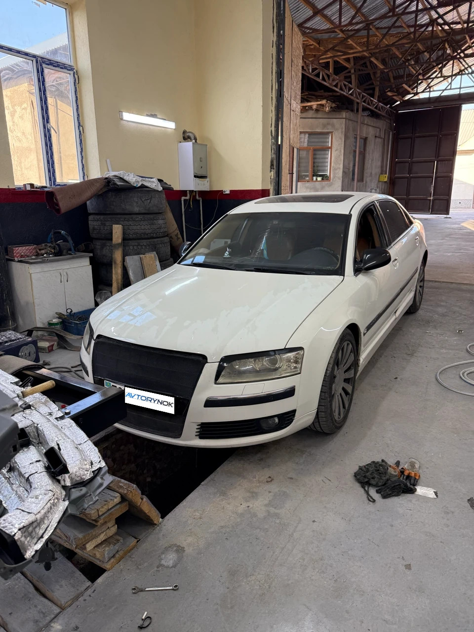 Audi A8, 2005