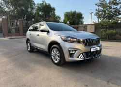 Kia Sorento 2018 года
