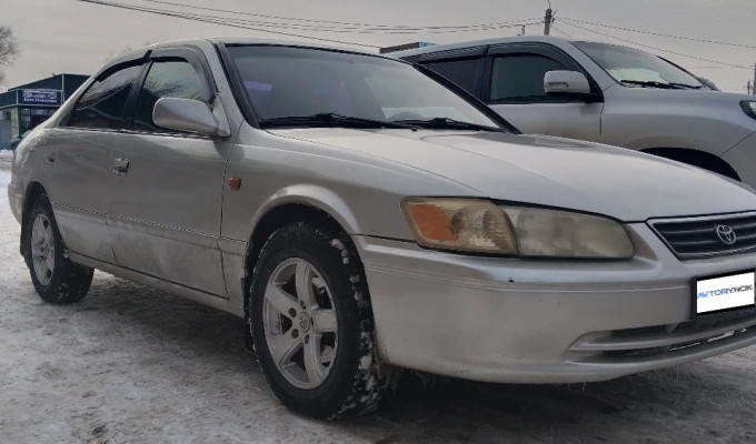 Toyota Camry 2001 года