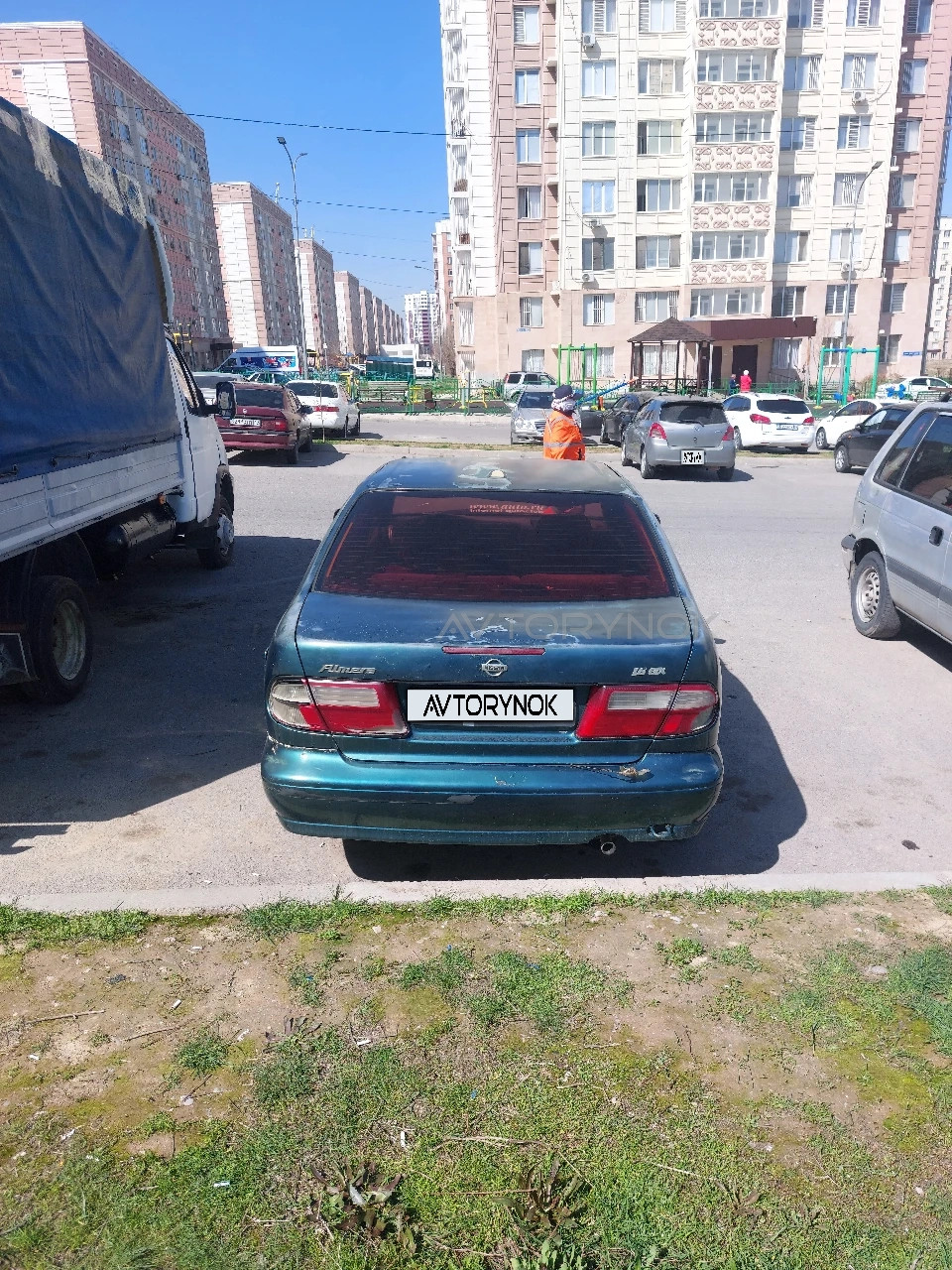 Nissan Almera, 1999