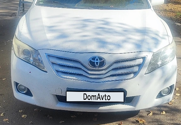 Toyota Camry 2010 года