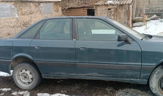 Audi 80 1990 года