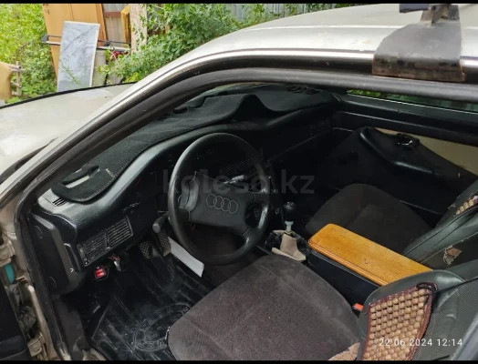 Audi 100 1989 года